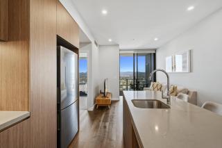 Modern 1 Bedroom Unit at The Casino - NO PARKING - Q Stay - 1