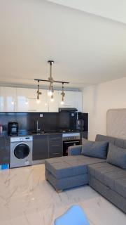Seaview Studio with Pool & SPA - - 3
