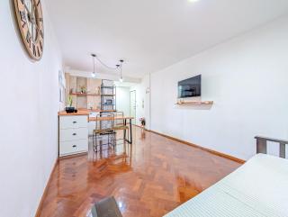 Departamento céntrico ideal para viajeros solitarios - full amenities y excelente wifi - 8