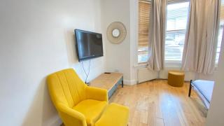 Studio 3 minutes London Arnos Grove Tube Suite 1 - New Southgate - 8