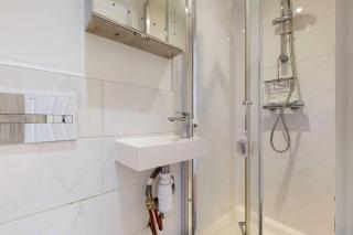 Studio 3 minutes London Arnos Grove Tube Suite 1 - New Southgate - 3