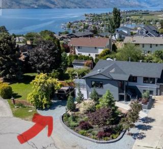 Newly renovated 2-bedroom, 1-bathroom suite with private entrance - West Kelowna - 9