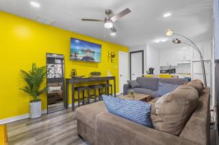 6BR for 18 Apts Queens & Fulls Central - Houston - 5