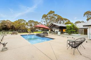 Perfect Family Getaway in Cranbourne South - Devon Meadows - 8