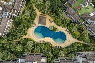 C215 Pool View 2BR and 200m to Beach Prime Location - 2