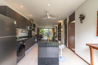 C215 Pool View 2BR and 200m to Beach Prime Location - Ban Lum Fuang - 1