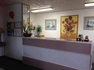 Plains Motor Inn - Stettler - 4