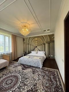 Guest House Alim - Karakol - 0