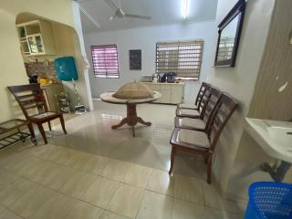 Ariniz Homestay Beserah - 7