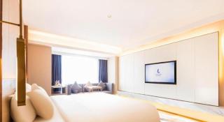 Lavande Hotel Xuchang Pangdonglai Hengdajinhui Plaza - 2