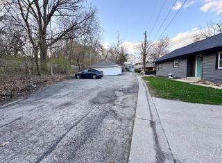 Waterfront Home with Arcade, MassageChair, Firepit - Rockford - 8