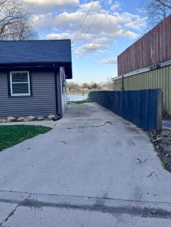 Waterfront Home with Arcade, MassageChair, Firepit - Rockford - 9