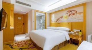 Vienna Hotel Shenzhen Qinghu Metro Station - 1