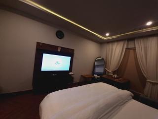 Silk Route Resort - Gulmit - 1