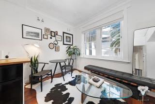 KozyGuru | Rushcutters Bay | Elegant City Living - 0