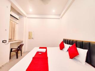 H0TEL A-V-P STAY Near Swaminarayan Temple - Shri Hanuman Garhi Mandir & Ram Janam Bhoomi& Temple - Fully Air Air Conditioning Rooms - Perfect Location with Excellent Service Awarded - Ayodhya - 6