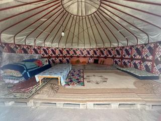 Lyazzat Yurta - Kurmenty - 6