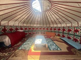 Lyazzat Yurta - Kurmenty - 2