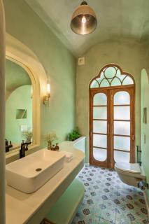 Villa Giulietta - 4BHK Villa in Assagao with Big Pvt Pool, Balcony, Dedicated Caretaker, Near Famous Cafes - 4