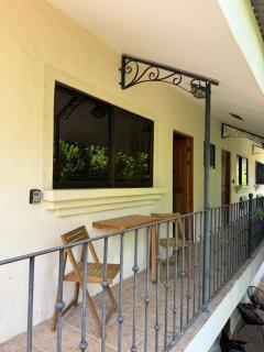 Calm & Palms Second Floor Studio - - 2