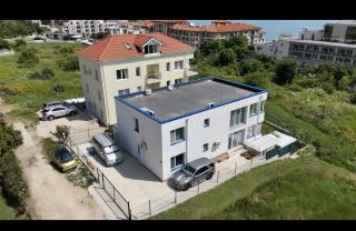 Апартаменти Victoria - Byala - 9