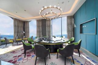 Dolphin Bay Hotel - 8