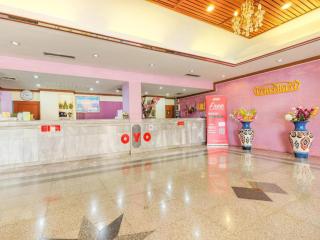 OYO 565 Trang Hotel - Trang - 4