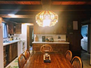 Cattail Creek Retreat Cozy Cabin with Fireplace - Burnsville - 5