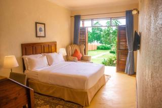 Hotel - - 3