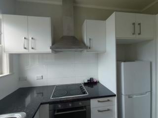 7 Beds including 4 Double Beds, 1 Single Bed, 2 Double Sofa Beds Serviced House A - Auckland - 0