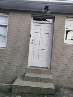7 Beds including 4 Double Beds, 1 Single Bed, 2 Double Sofa Beds Serviced House A - Auckland - 6