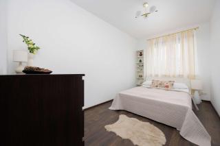 Spacious Apartment in Warsaw with Balcony by Noclegi Renters - Warschau - 8