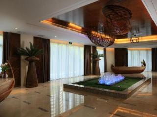 Island Skylight Resort - 1