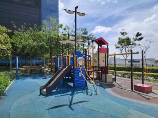 STAY at SkyLuxe Trefoil Setia City - Setia Alam - 7