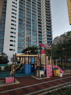 STAY at SkyLuxe Trefoil Setia City - Setia Alam - 6