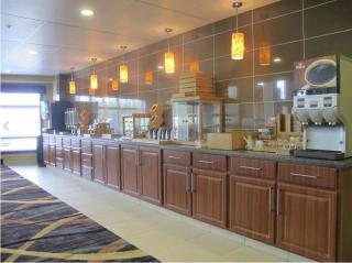 Best Western PLUS Fox Creek - 2