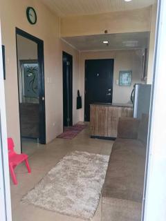 Mountain and City View 1Bedroom Condo - Baguio - 2