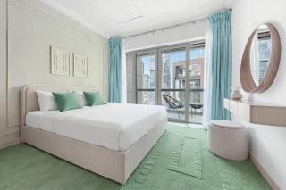 Silkhaus Modern 1BR with Balcony in Emaar Tower - Dubai - 3