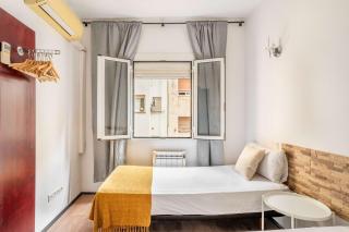 4- Bedroom Apartment in Gracia Village - Barcelona - 5
