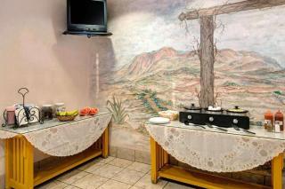 Microtel Inn & Suites by Wyndham Albuquerque West - Albuquerque - 5
