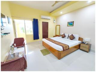 HOTEL SILICON RESIDENCY PURI -Near Jagannath Temple #3 minutes Walking Distance From Sea Beach #Free Wi-fi #Restaurant #Lift - Parking Facilities - Fully Air Conditioning Hotel - All Rooms Spacious - Best Customer Service Experience Hotel In Puri - Puri - 0