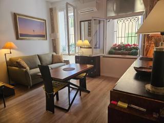 Beau studio au coeur de a vieille ville - Antibes - 0