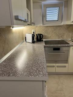 Di AdriA Island Vir - 9