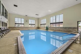 Best Western Angus Inn - 6