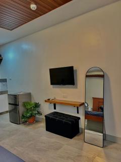 Hiraya Doors - Dauis - 4