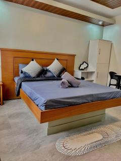 Hiraya Doors - Dauis - 9