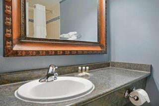 Quality Inn & Suites - Whitehorse - 6