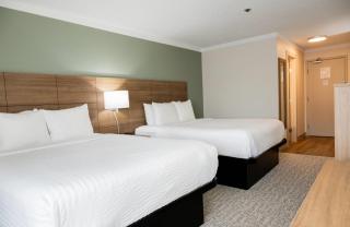 Quality Inn & Suites - Whitehorse - 1