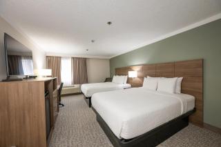 Quality Inn & Suites - Whitehorse - 2