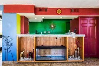 Econo Lodge Inn & Suites Macon North - Macon - 1